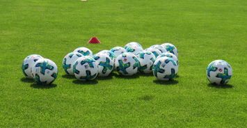 爱游戏官方登录入口-恩菲尔德伤病名单更新，关键球员状态备受关注