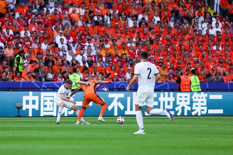 意大利主场击败奥地利,成功晋级半决赛 意大利主场击败奥地利,成功晋级半决赛