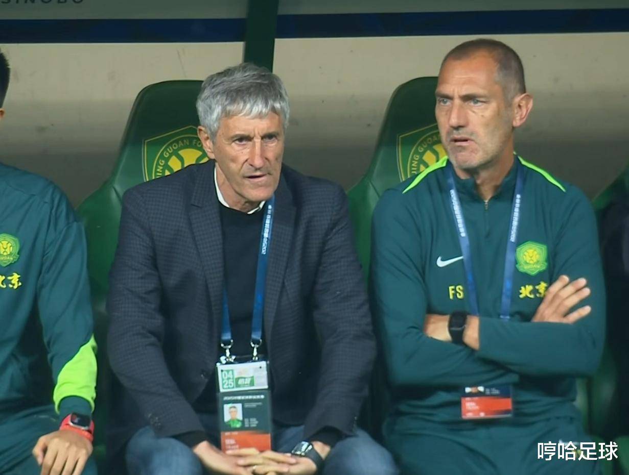 中超比赛球员因伤退赛引发球迷担忧