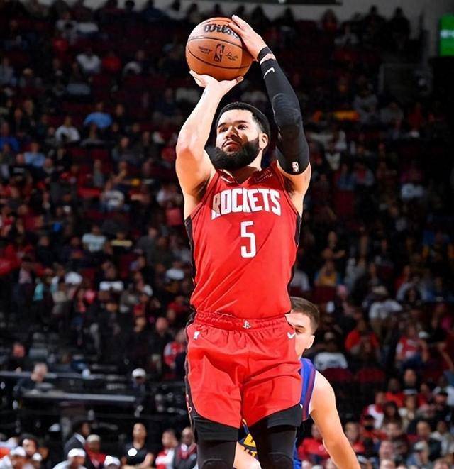 猛龙队战胜灰狼队，范弗利特全场火爆表现的简单介绍