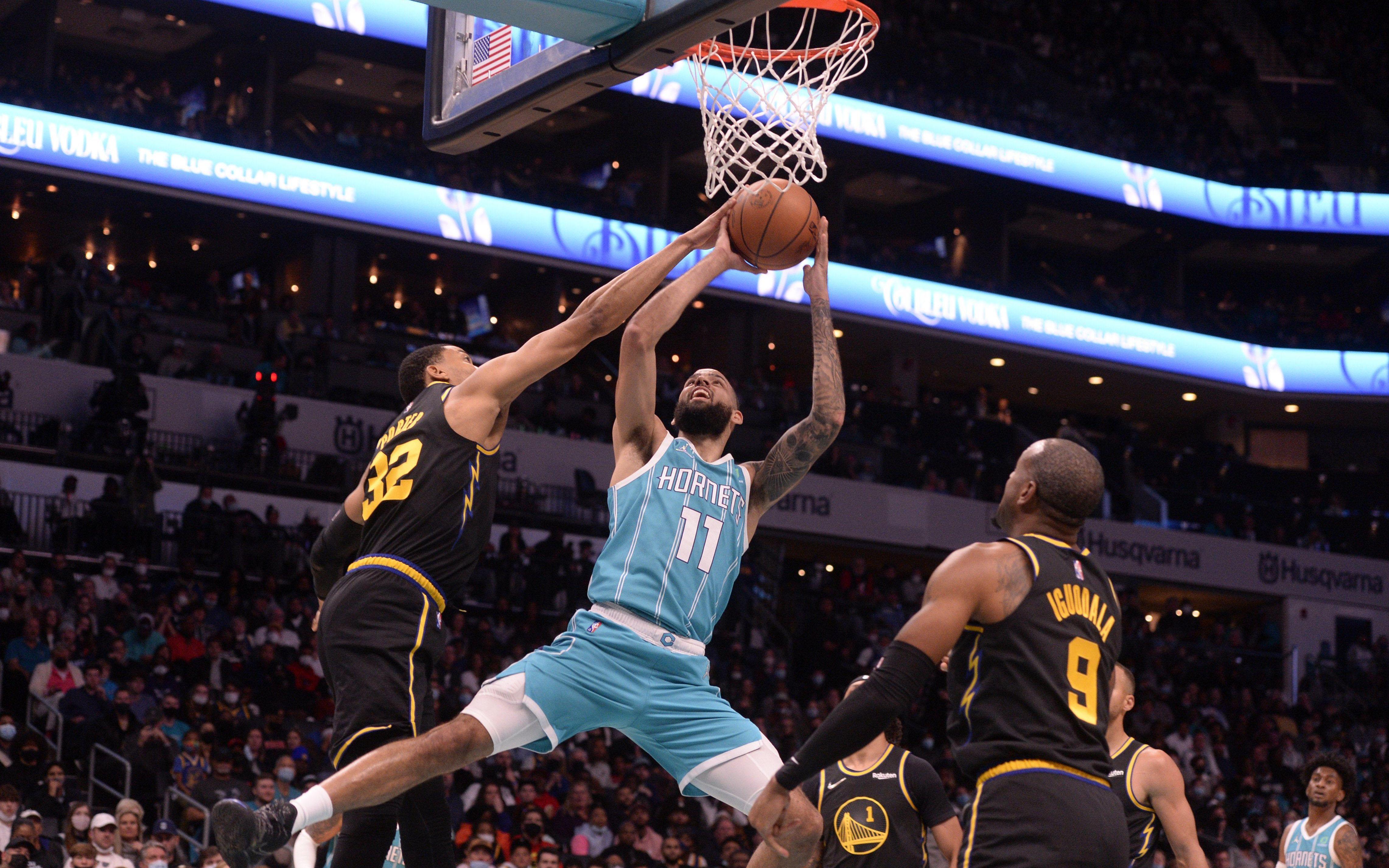 篮网后卫发挥出色，带领球队赢得关键胜利的简单介绍