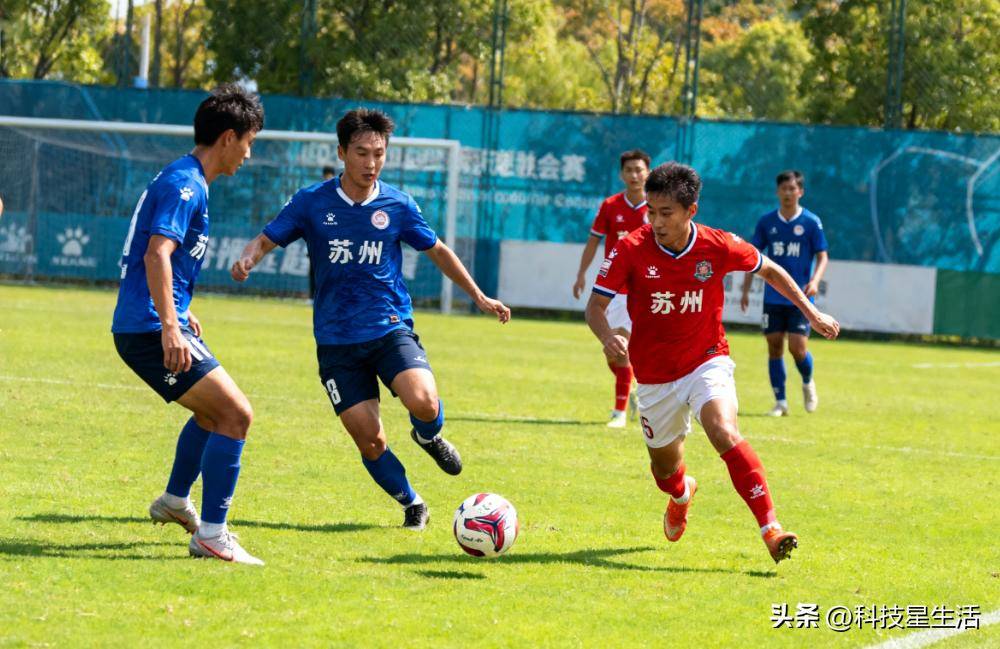 精彩足球大战点燃赛场激情,球队士气高昂的简单介绍 精彩足球大战点燃赛场激情,球队士气高昂的简单介绍