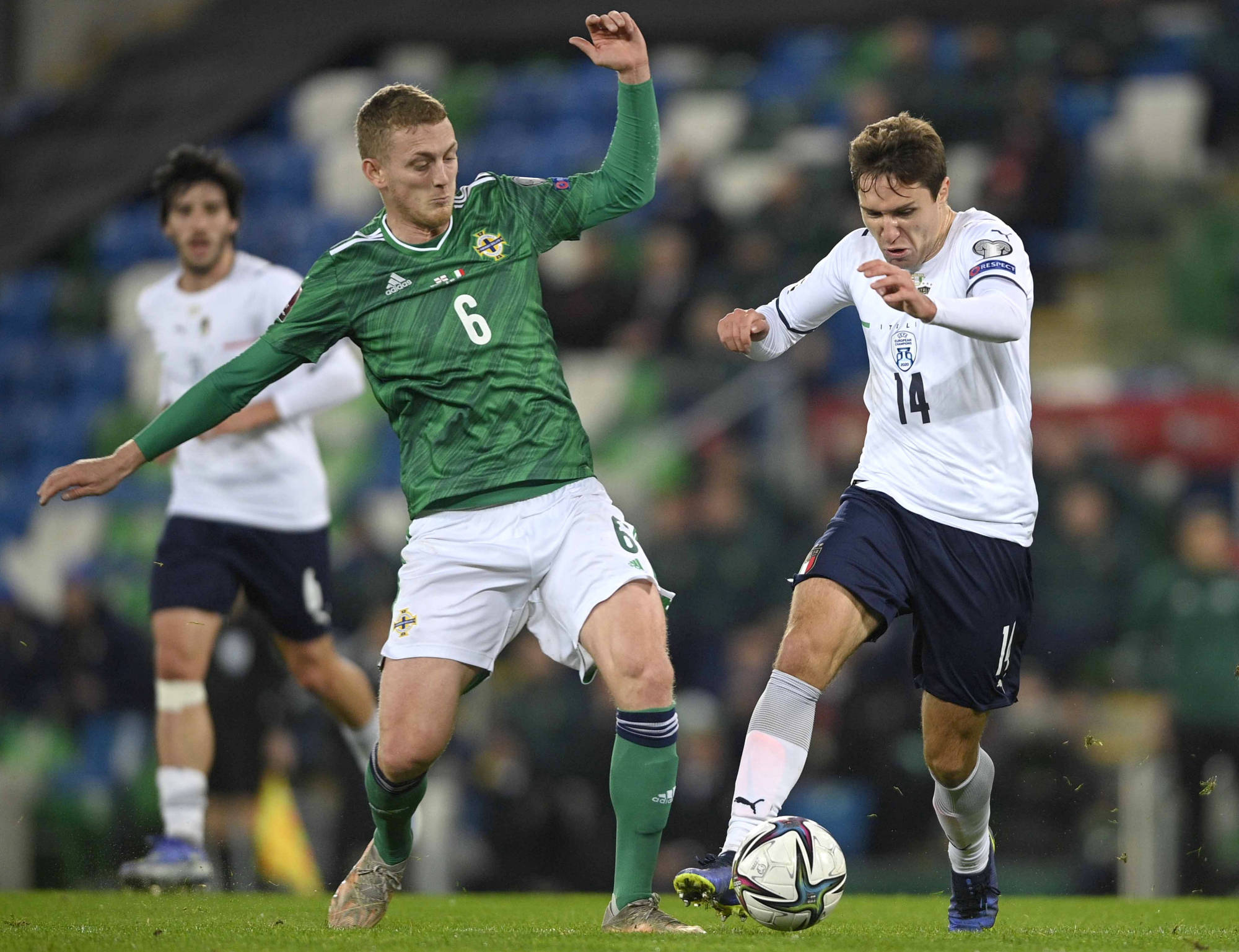 关于意大利客场不敌波兰，欧预赛小组赛陷入僵局的信息