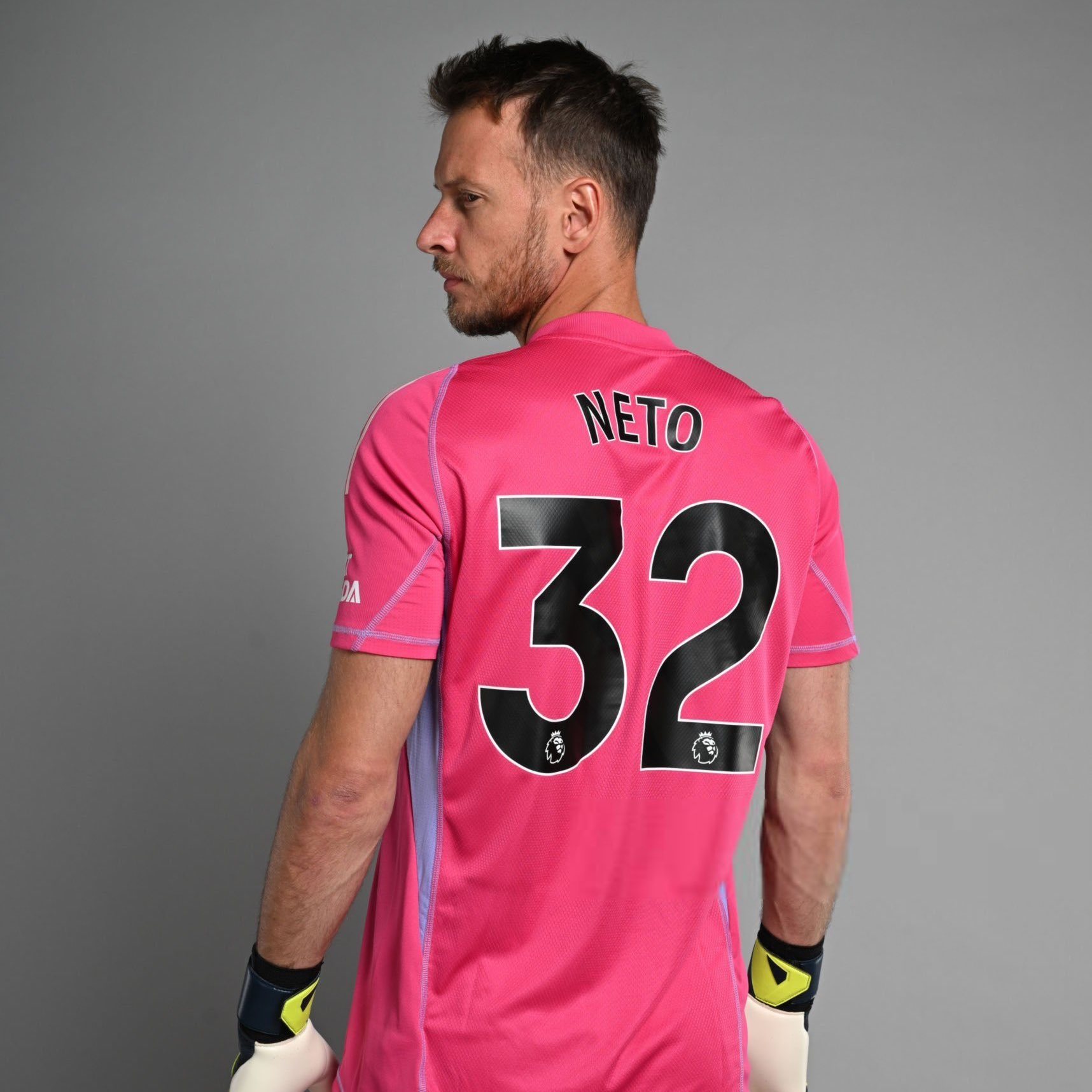 克罗托内客场告捷，主教练赞誉球员拼搏