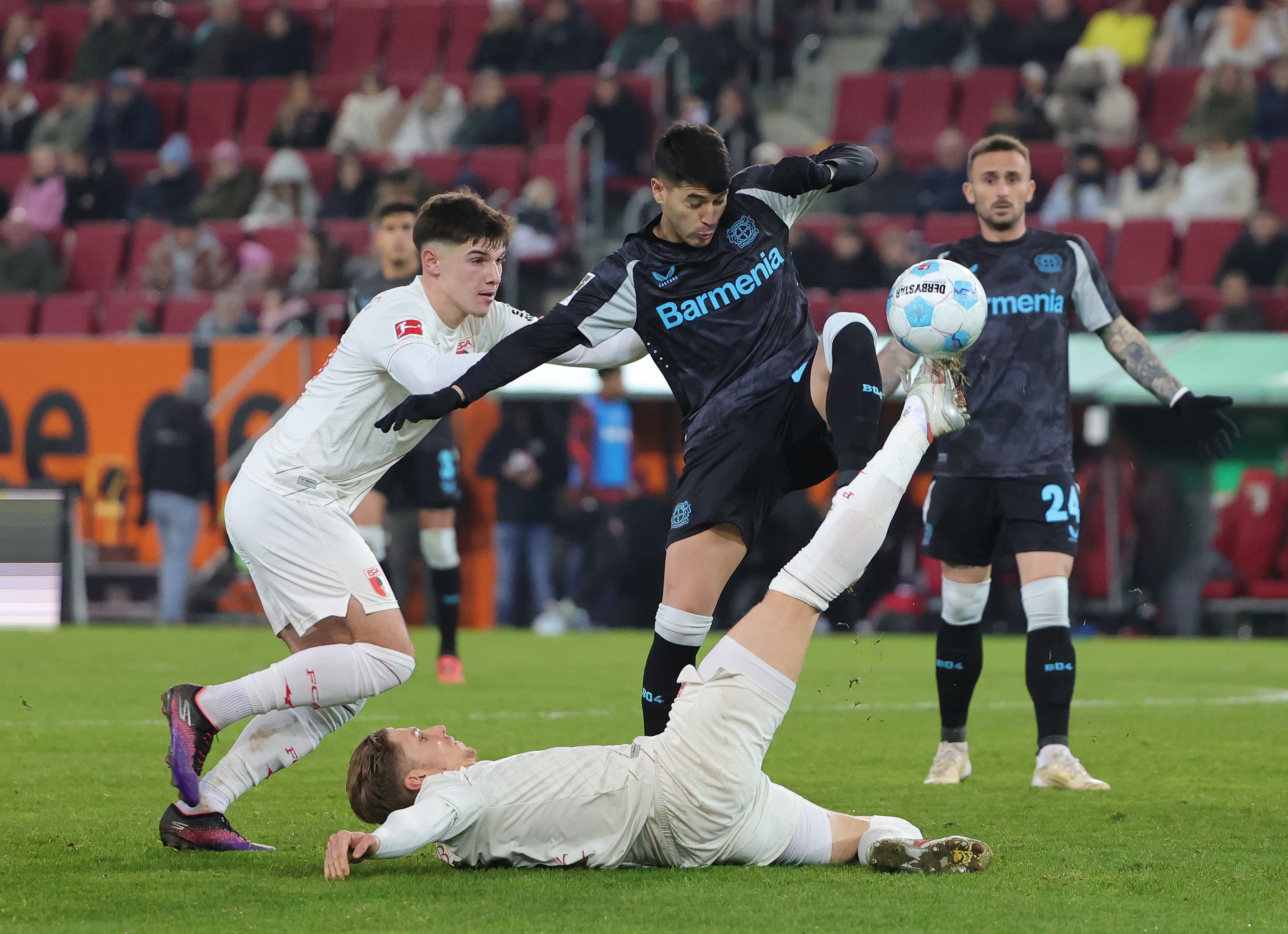 狼堡对阵霍芬海姆，将至关重要的简单介绍