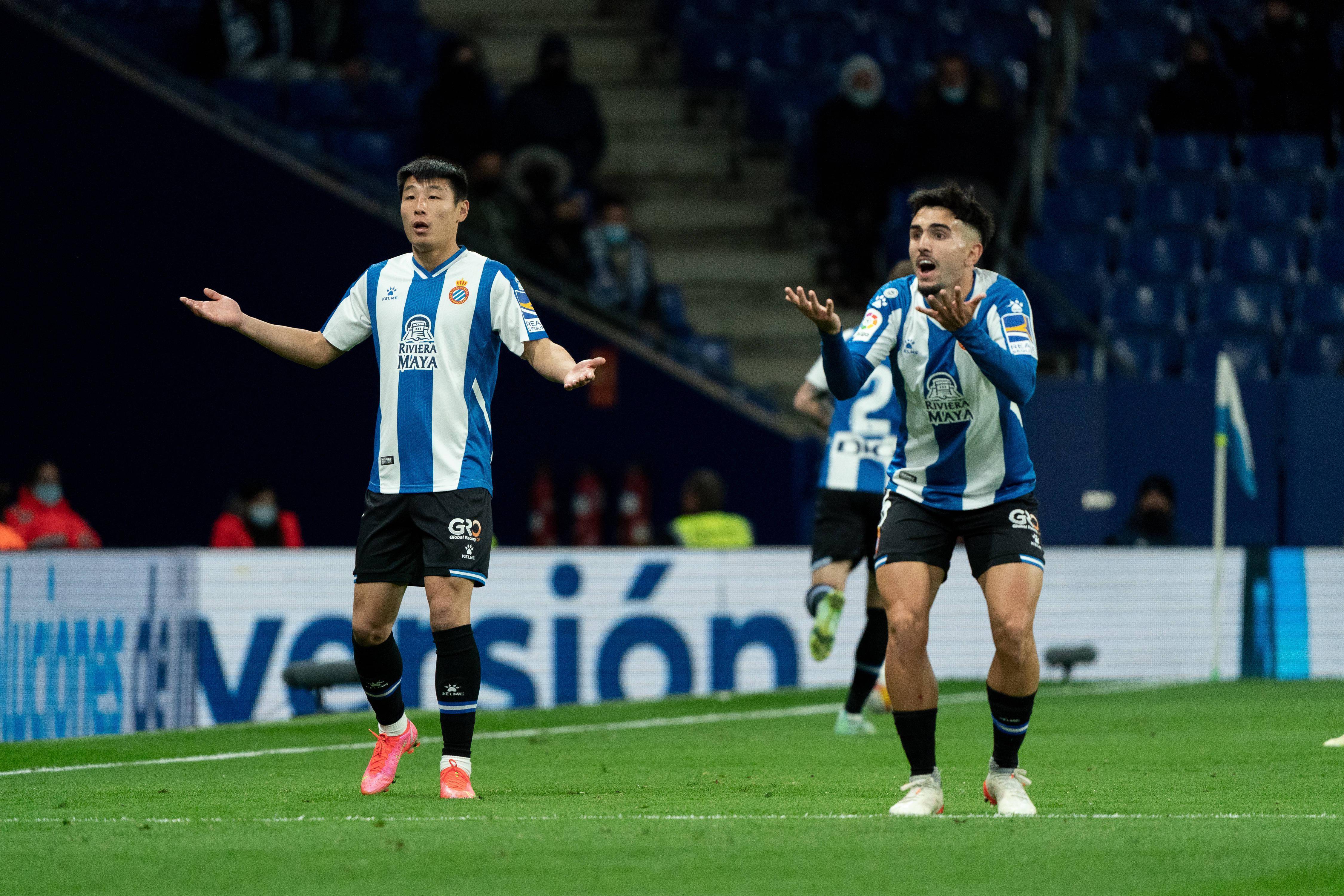 包含塞尔塔客场抢眼，联赛前途一片光明的词条