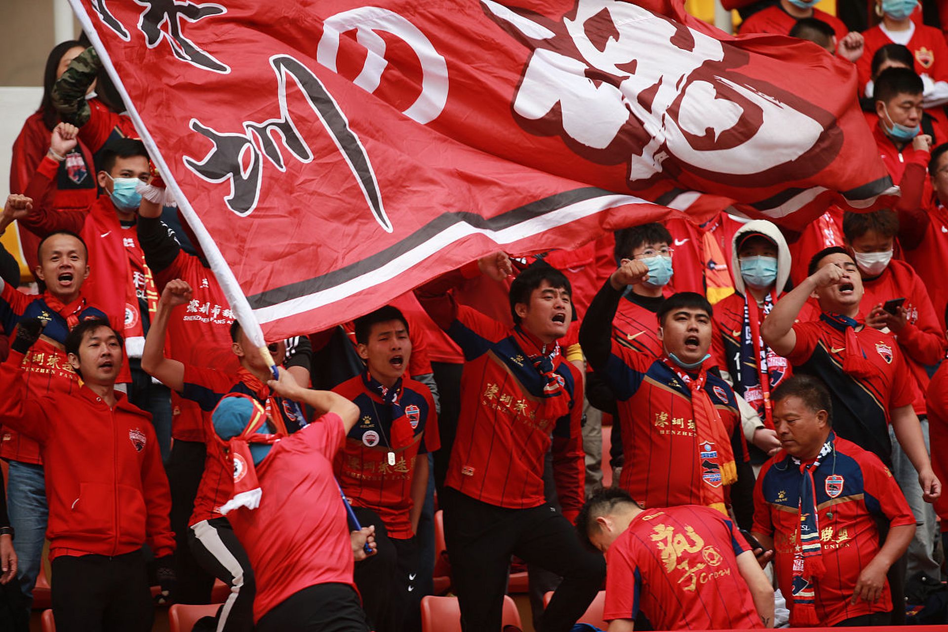 关于国内足球高级联赛球队备战国际足球赛事的信息