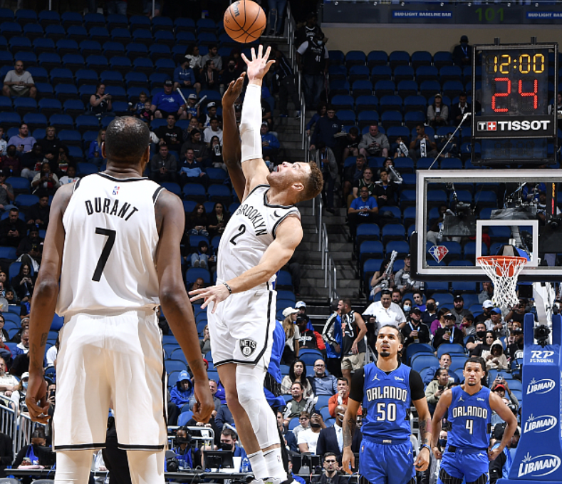 关于人客场绝杀魔术，哈里斯贡献分的信息