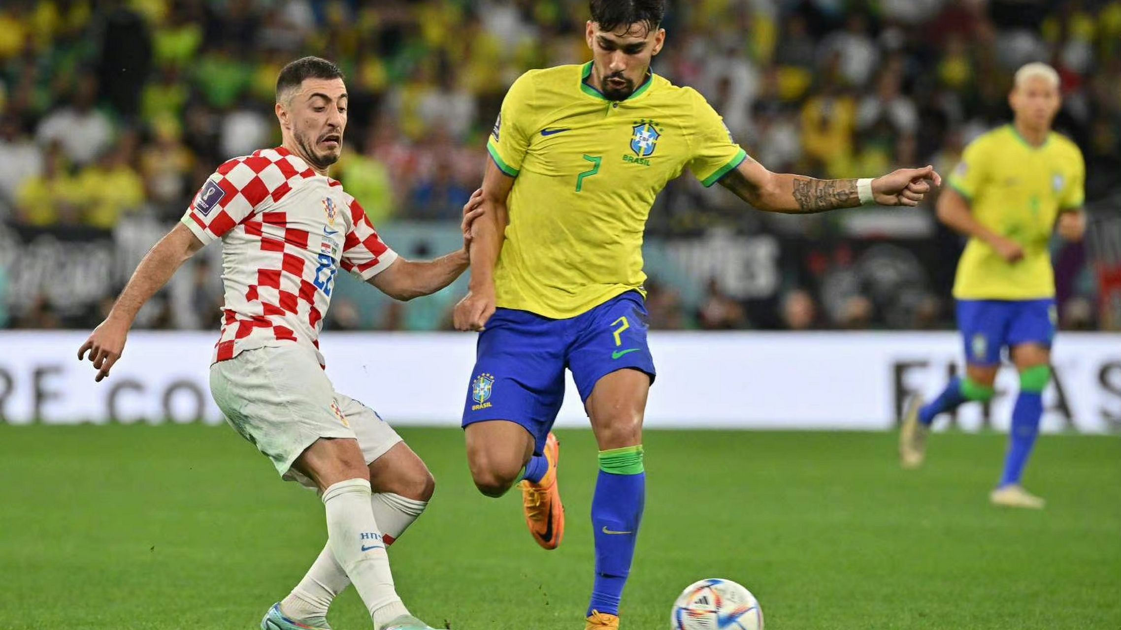 爱游戏app-关于克罗地亚队以稳定表现迎来胜利，晋级淘汰赛的信息